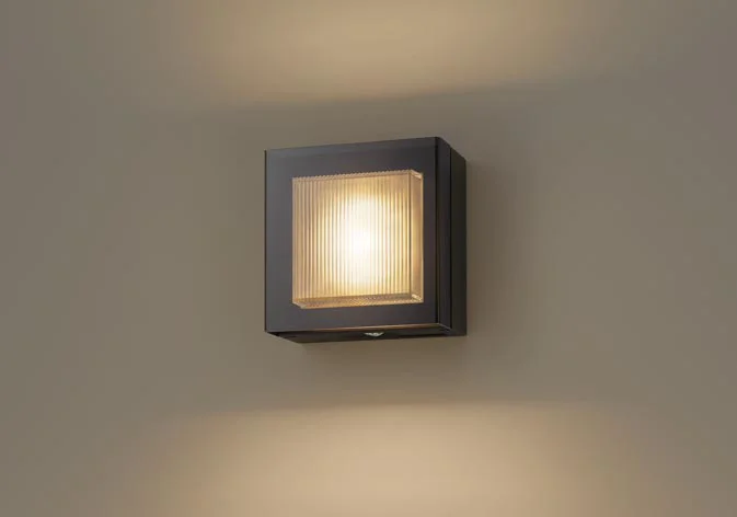 NWCF59211 LE1 パナソニック 壁直付型 LED(電球色)・LED(昼白色)ブラケット 非常用 階段通路誘導灯 防雨型 LED内蔵、電源ユニット内蔵 30分間タイプ