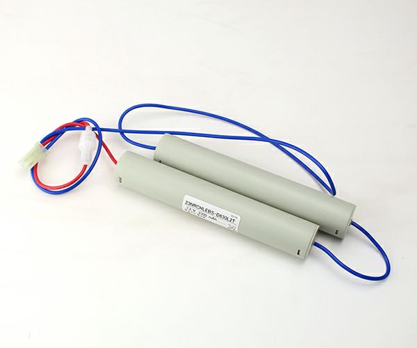 2-3NR-CH-LEB相当品 東芝ライテック製非常灯用交換電池 7.2V2300mAh<年度シール付き> コネクター付きそのまま取付できます。