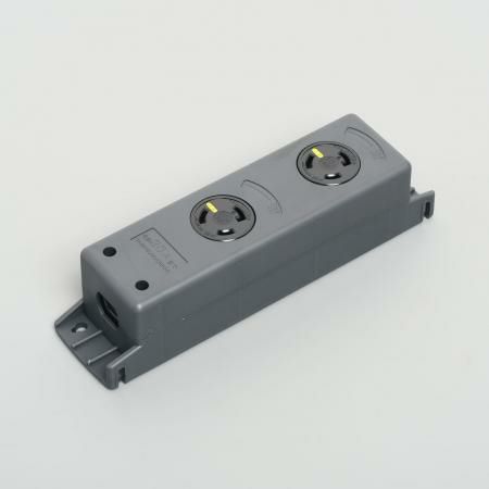 3313NT-L5 アメリカン電機 ダブルタップ 接地形2P 30A 125V <引掛形 NEMA規格 L5-30>
