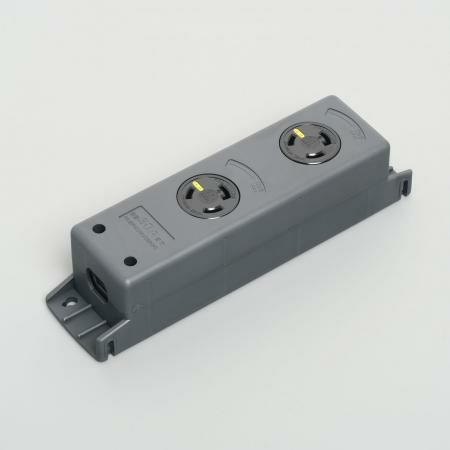 3323NT-L6 アメリカン電機 ダブルタップ 接地形2P 30A 250V <引掛形 NEMA規格 L6-30>