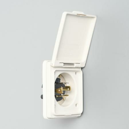 4245NW-L16 アメリカン電機 防水形 フランジインレット 接地形3P 20A 480V <引掛形 NEMA規格 L16-20>