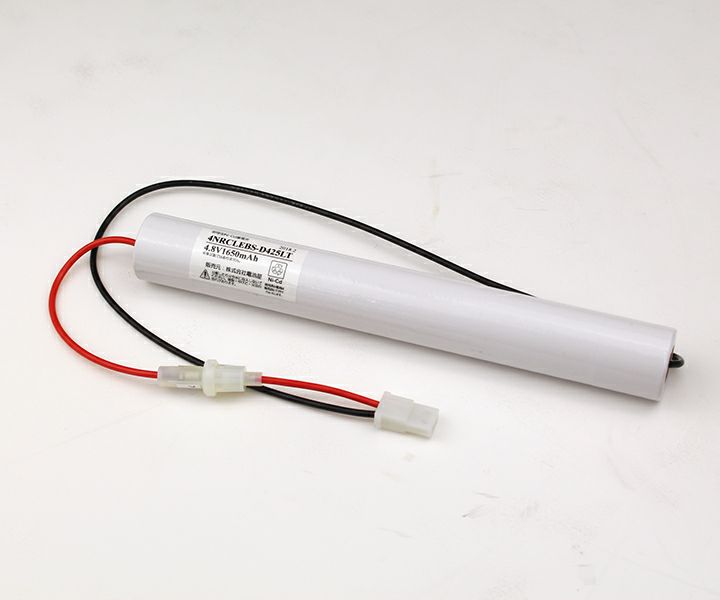4NR-C-LEB相当品 (同等品)  4.8V1650mAh 東芝コネクター付＜年度シール付き＞ コネクター付きそのまま取付できます。
