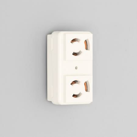 7117GHDZ アメリカン電機 抜止形 複式機器用アウトレット 白 接地2P 15A 125V