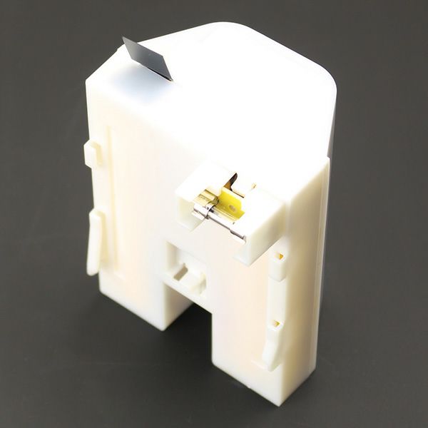 9NR-CH-1RA相当品 (同等品) <年度シール付き> コネクター付きそのまま取付できます。