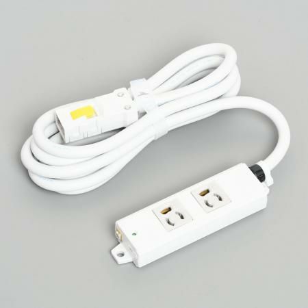 A8146 アメリカン電機 抜止形 OAタップ2ケ口 コ-ドセット マグネット付 接地2P 15A 125V