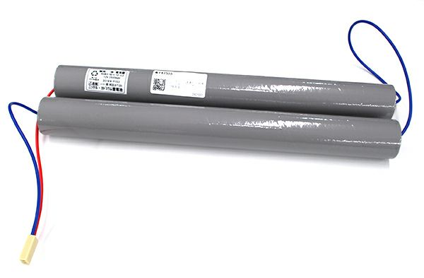 FK153相当品(同等品) ※電池屋製 12V 3500mAh<年度シール付き> コネクター付きそのまま取付できます。