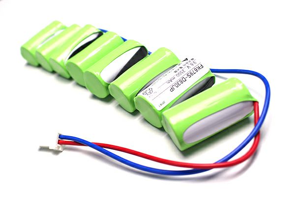FK679相当品(同等品) 電池屋製 新品 パナソニック製非常灯用交換電池 FK886相当品 9.6V2500mAh<年度シール付き> コネクター付きそのまま取付できます。