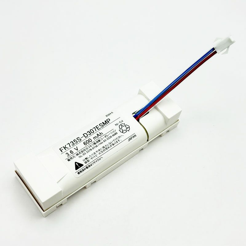 FK735相当品 電池屋製 新品 誘導灯用交換電池 <FK122/FK123相当品同等品> 3.6V600mAh<年度シール付き> コネクター付きそのまま取付できます。 【送料全国一律275円】