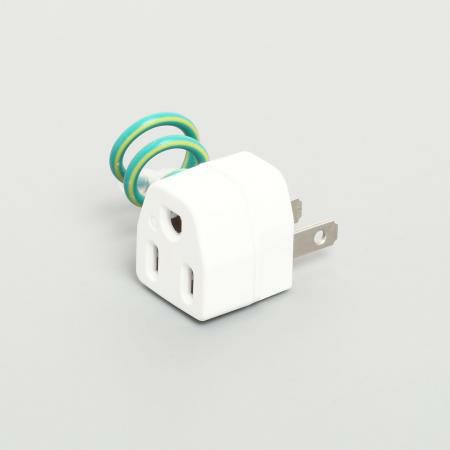 K6002 アメリカン電機 アダプタ- 接地ナシ→接地付 接地2P 15A 125V