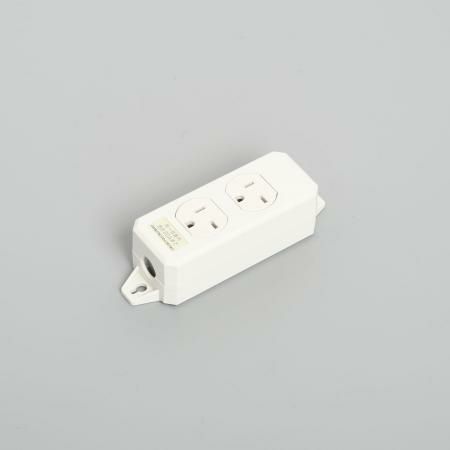 KU0750 アメリカン電機 OAタップ 2ケ口 コード無シ 接地形2P 20A 250V <平刃形 NEMA規格 6ALT-20>