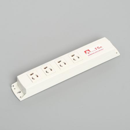 KU1130  アメリカン電機  抜止形 OAタップ4ケ口 コ-ドナシ 接地2P 15A 125V