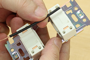 埋込連用器具のわたり線